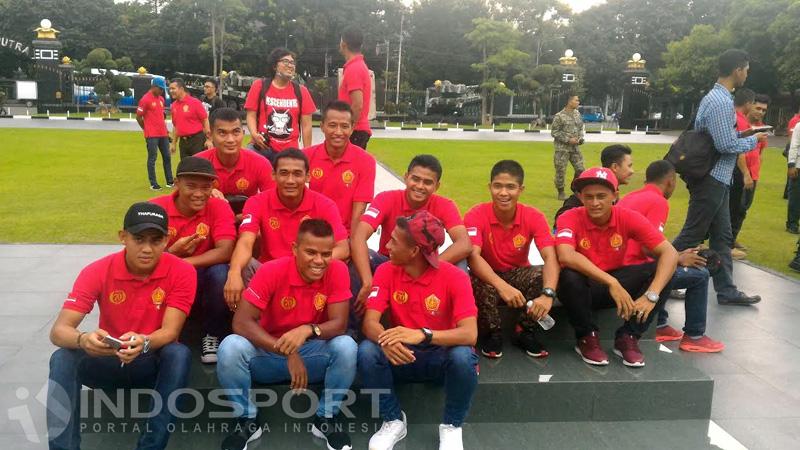 Para pemain PS TNI usai launcing tim.